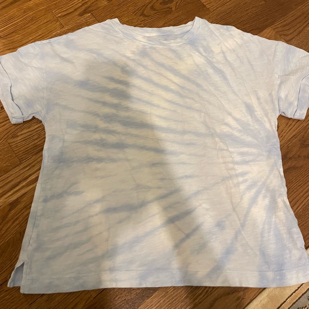 Blue tyedye shirt